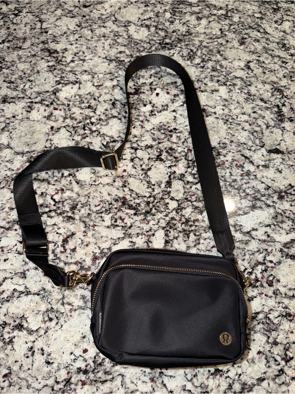 Lululemon Everywhere 2L Bag❤️
